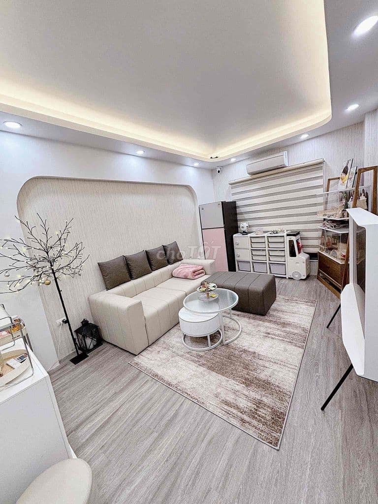 Ô tô đỗ Gốc Đề - Minh Khai, ngõ thông, Kinh doanh tốt, Thanh Máy.