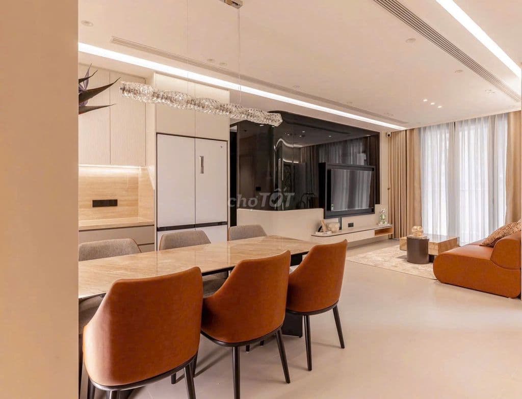 Hạ giá bán gấp 4PN Vinhomes Central Park, Full nội thất decor cao cấp - Ảnh 2