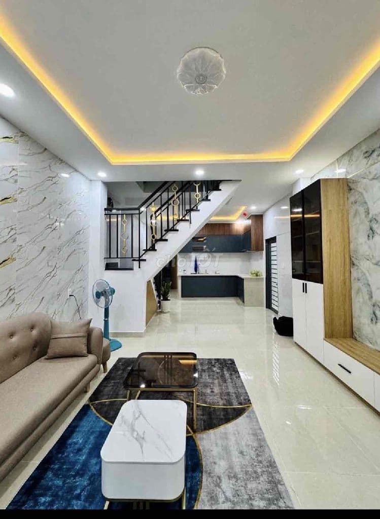 nhà đẹp 2 tầng,4x11m, Quận 3, đường Trần Quốc Thảo
