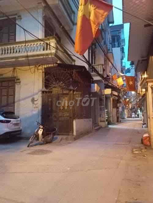 Bán nhà Xuân Đỉnh công viên Hoà Bình 66 m 4 tầng lô góc kinh doanh 17