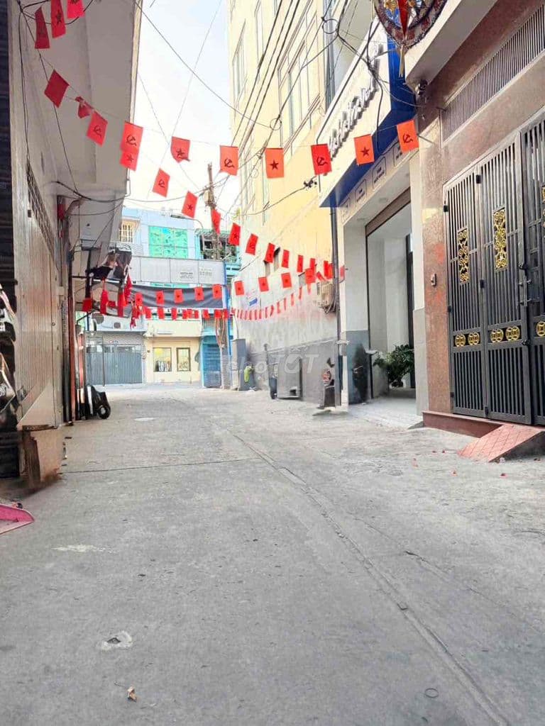 NHÀ 5 TẦNG (5m x 10m) HẺM XE HƠI TRẦN PHÚ Q5. GIÁ: 13.8 TỶ TL - Ảnh 2