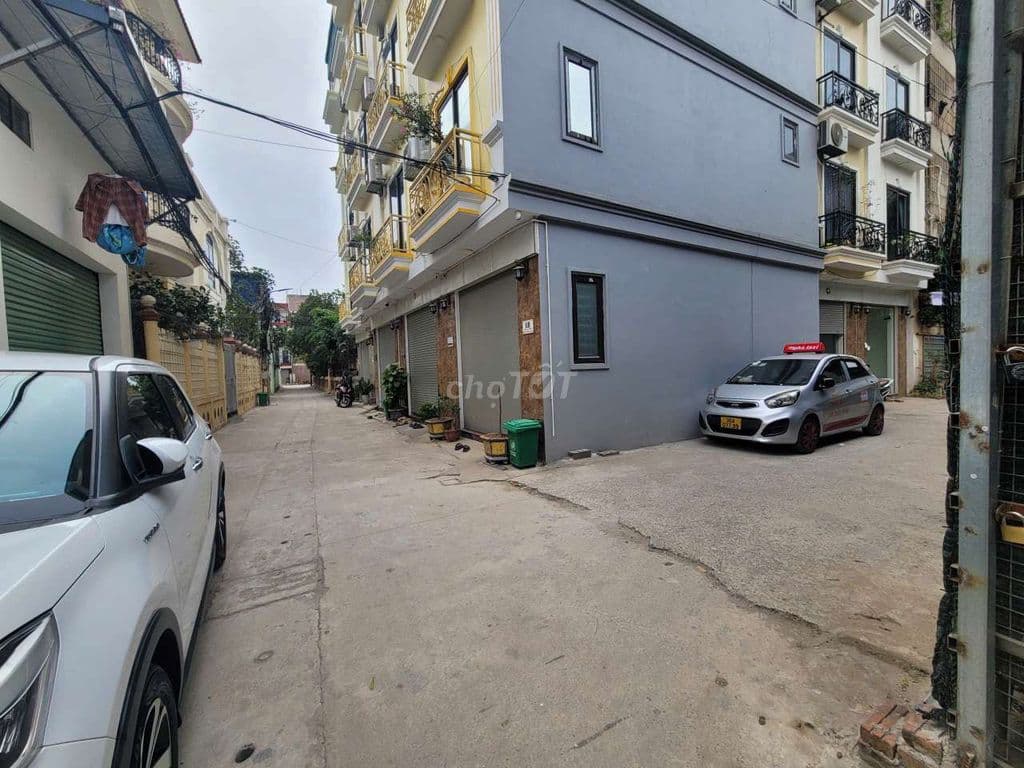 Bán nhà 5 tầng (trong đê),ngõ ô tô tránh, xóm 2 Đồng Nhân, Hoài Đức.