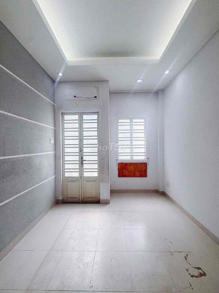 Nhà 5 tầng- Sát Mặt Tiền- 3PN ,thích hợp ở ,cho thuê - Ảnh 2