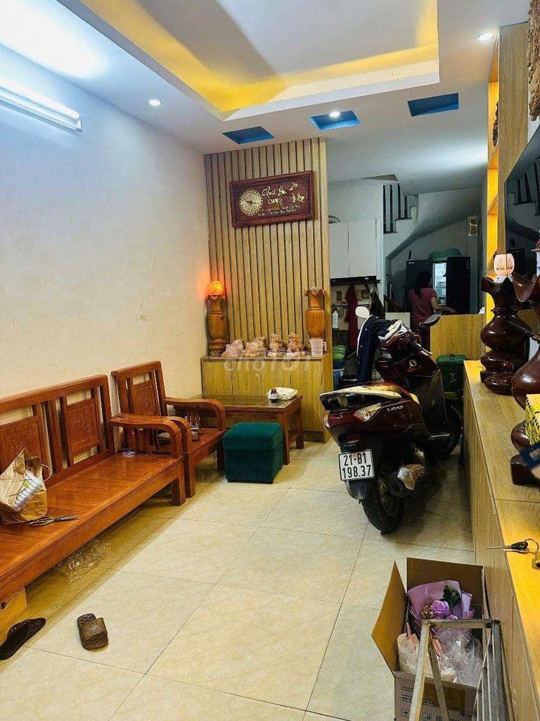 Nhỉnh 6 tỷ Lê thanh Nghị 32m2 5 tầng 3N3WC!!! - Ảnh 2