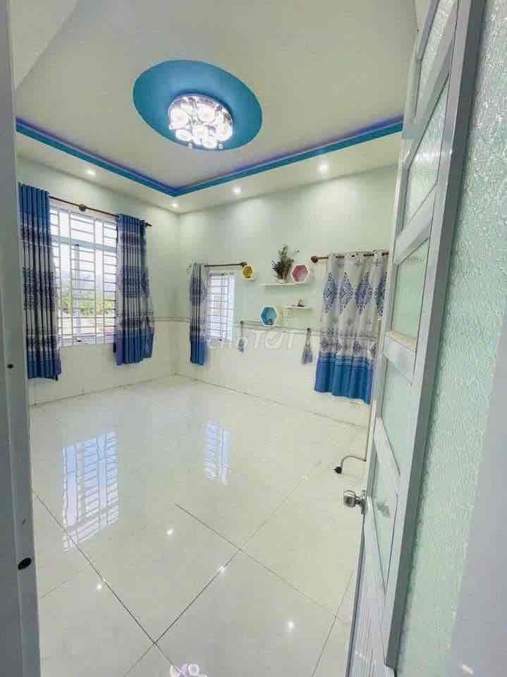 Bể nợ ra gấp căn nhà gần vòng xoay An Lạc - Ảnh 3