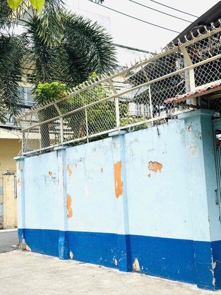 140,5M2 MẶT TIỀN HỤT XE HƠI XE TẢI ĐƠN GIÁ bé tí tiii NHƯ NHÀ Ở HẼM n - Ảnh 2