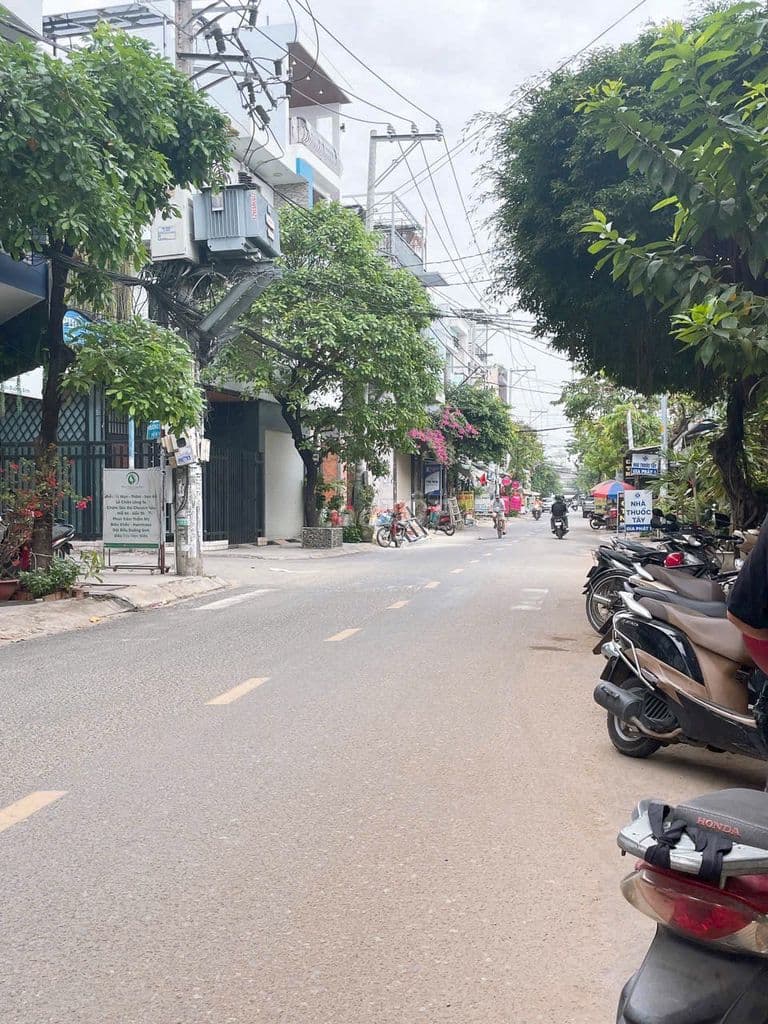 Bán Đất Sổ Hồng Riêng DT 92m2 Gần Aeon Mall Tân Phú