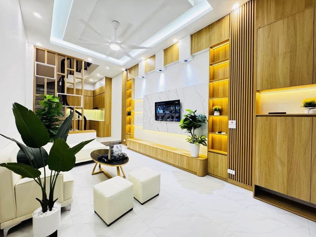 Bán nhà 5 tầng Mễ Trì Hạ, 33m2, Nhỉnh 9 Tỷ