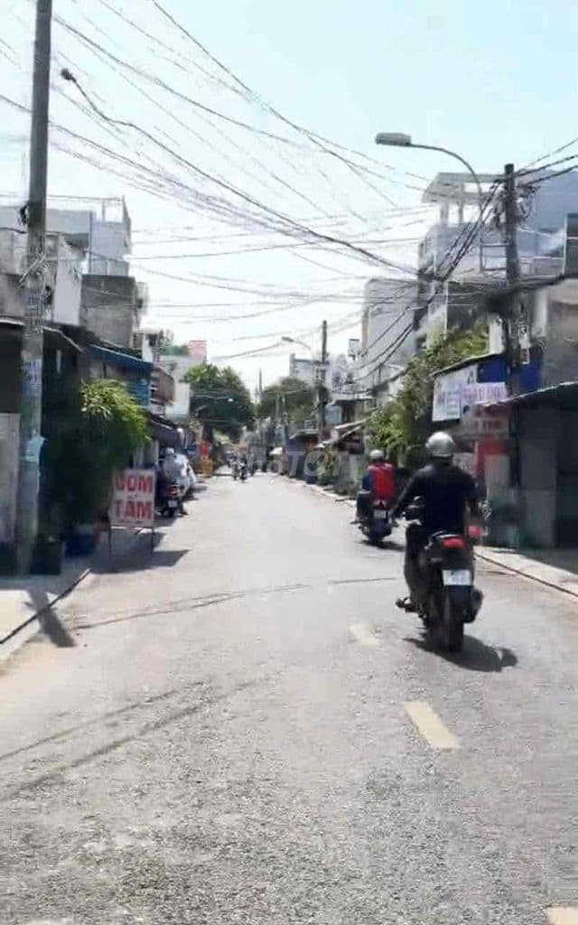 BÁN LÔ ĐẤT MẶT TIỀN 05 HT Q12 , DT : 8*25 , VI TRI ĐẸP - Ảnh 2