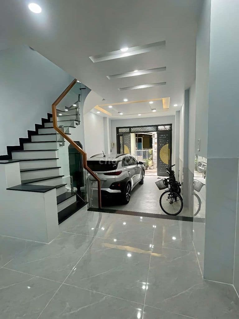70m² Nhà 3 Tầng 4PN Hẻm xe hơi 5m Gần CV Làng Hoa Chỉ 6.59 tỷ..