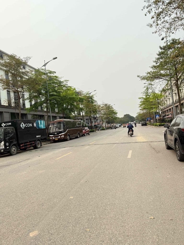 ĐẤT THẠCH BÀN 62M MT 4M NỞ HẬU Ô TÔ VÀO TẬN ĐẤT CHỦ CỰC THIỆN CHÍ - Ảnh 3