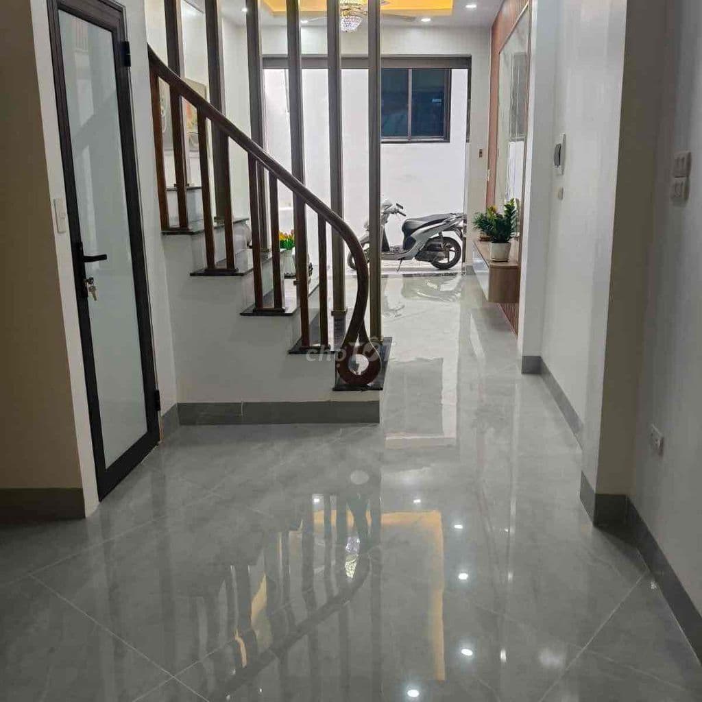 Hơn 5 tỷ có nhà mới đẹp Đông Mỹ, T/Trì-Oto 10m-Sổ đẹp 40m*4T;4N - Ảnh 2