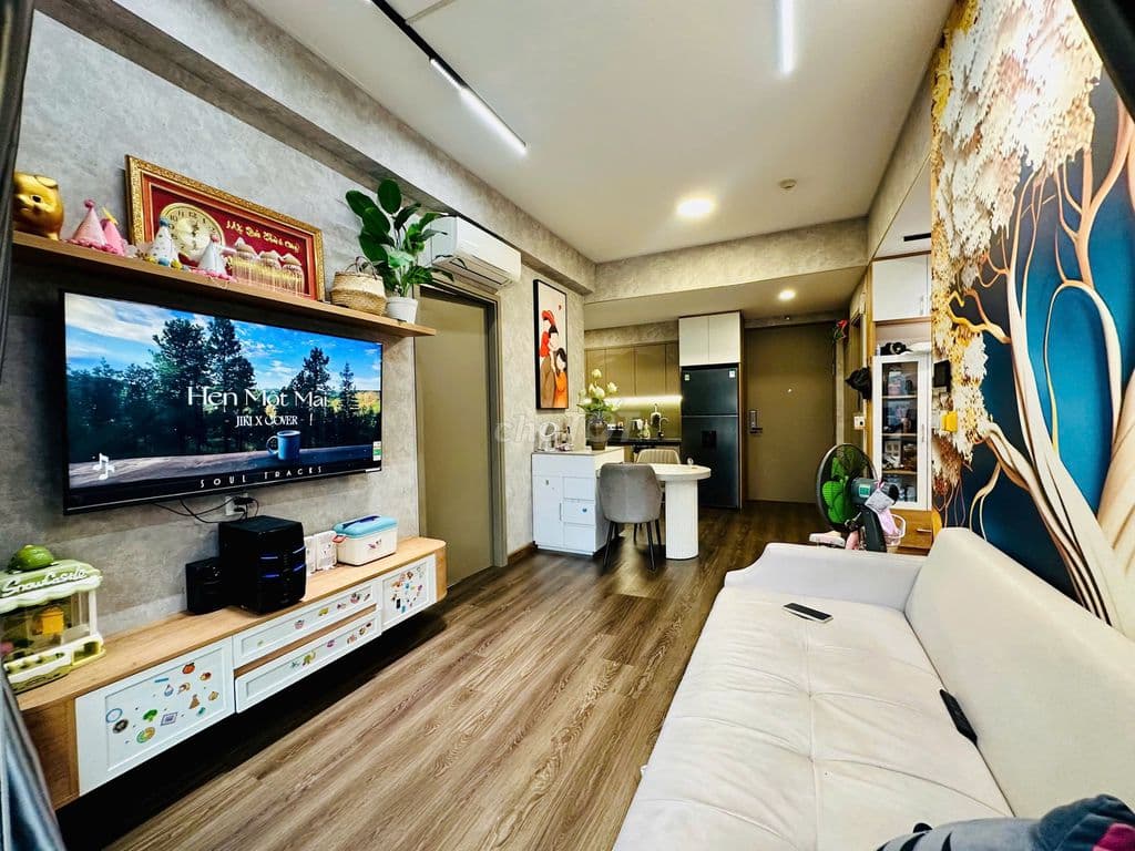 Sẵn sổ, bán căn góc 2PN+ view hồ bơi,tặng nội thất đã đầu tư tâm huyết