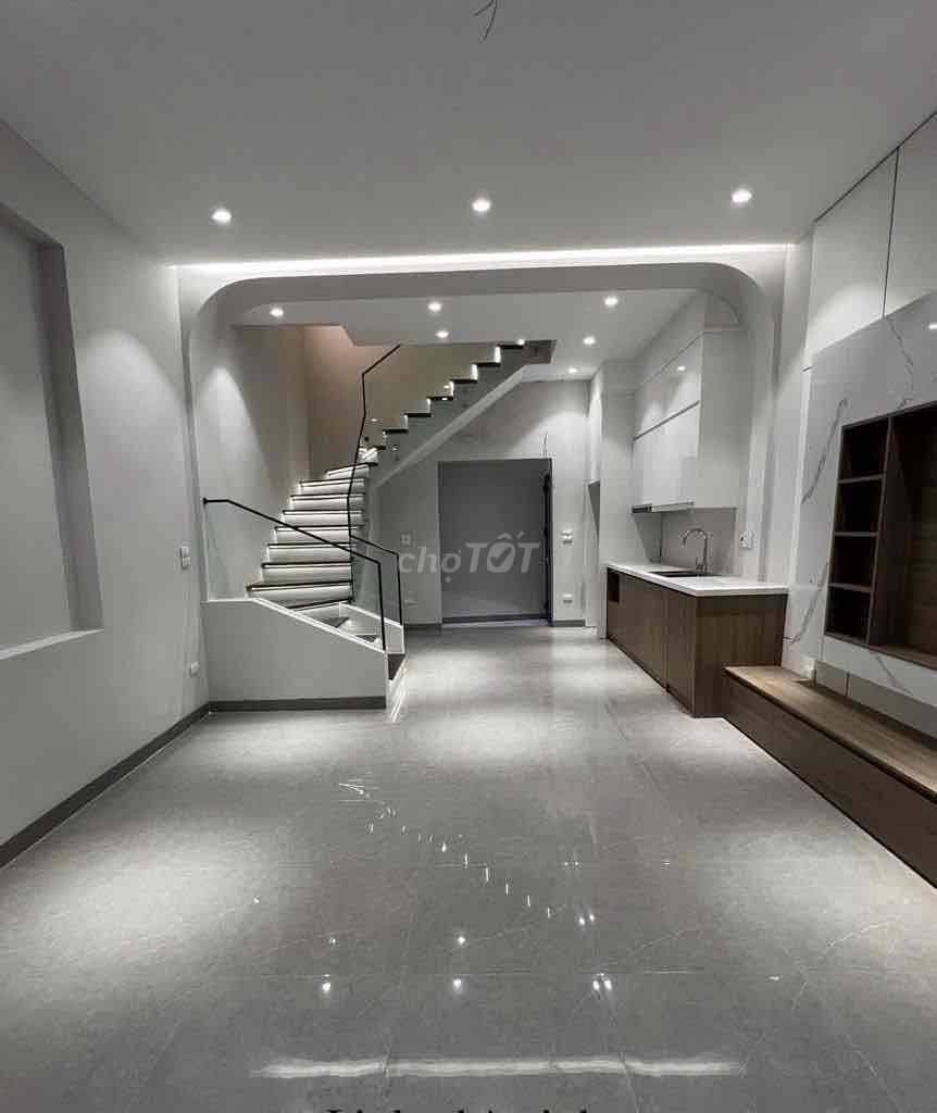 BÁN NHÀ TẠ QUANG BỬU GIÁ RẺ KHU VỰC 11.3 tỷ - 55m2 - 5 tầng - Ảnh 2