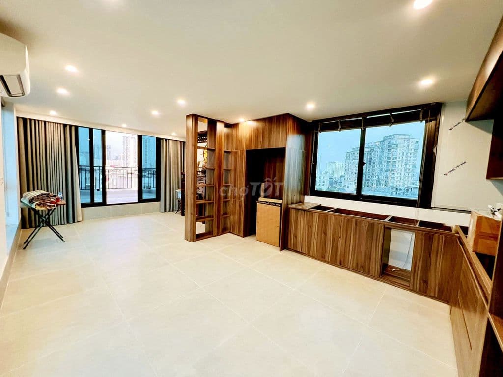 Gấp! Tòa Vp mới 100% Nguyễn Khang- oto tránh- 9Tx76m- 30M ra phố.