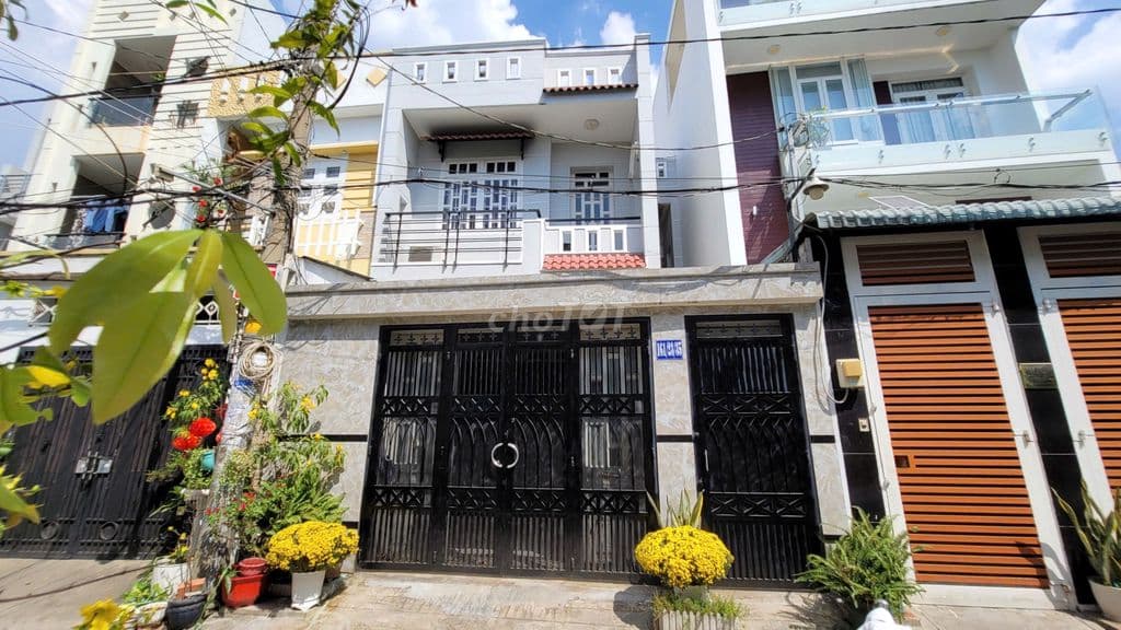 NHÀ HXT 8m BÌNH TRỊ ĐÔNG 6x15mx2TẦNG, 4PN 3WC SHR THẲNG TRỤC TÊN LỬA