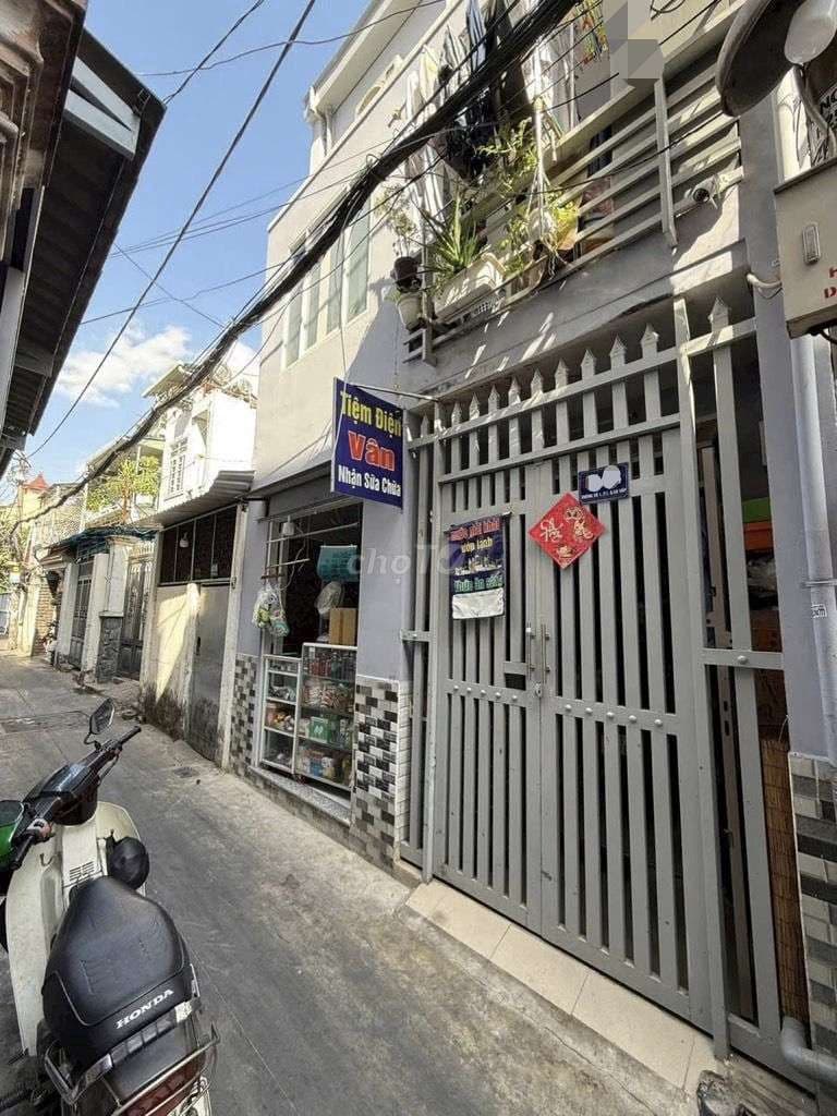 Nhà 3 tầng Nguyễn Thái Sơn - 35m² - 4 PN - nhỉnh 3 tỷ