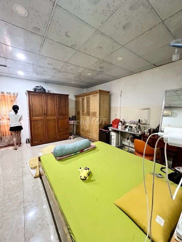 * NHÀ 3 TẦNG - VỊ TRÍ ĐẸP - SÁT CHỢ BÌNH THÀNH - 60M2 GIÁ CHỈ 2,7 TỶ - Ảnh 2
