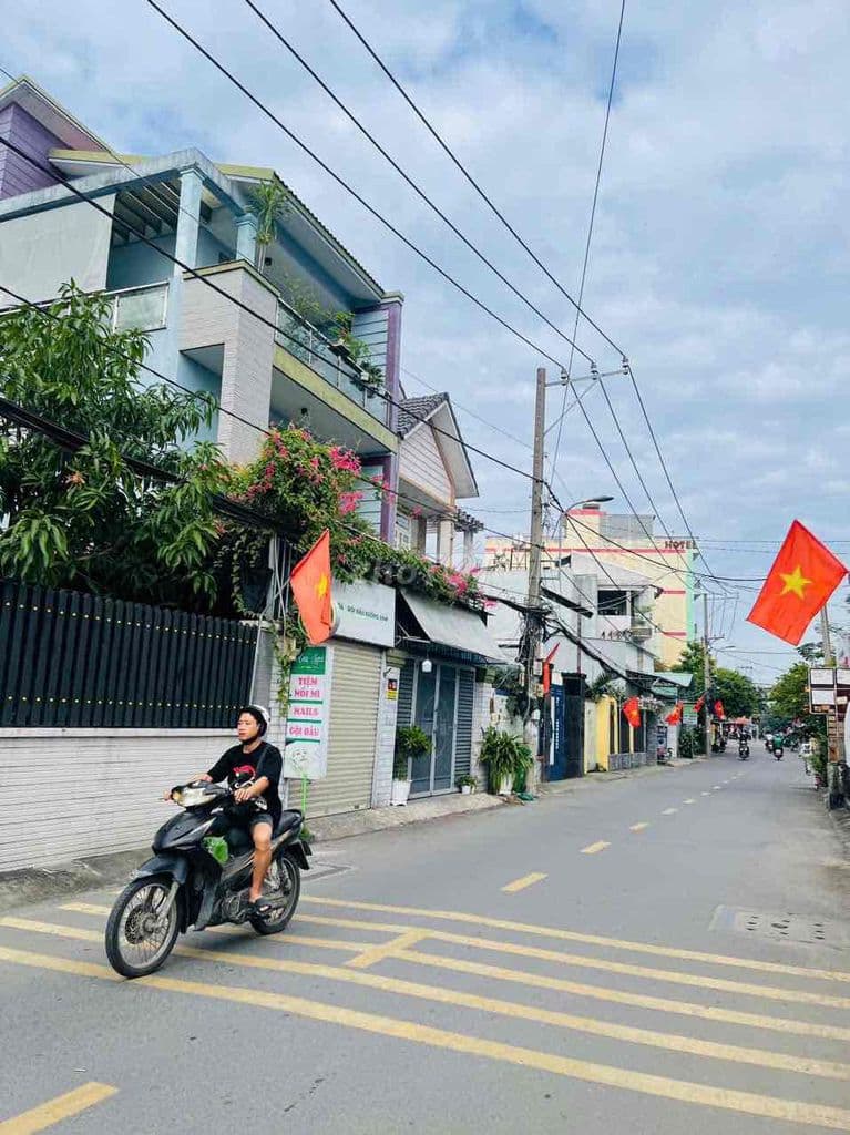 NHỈNH 40tr ĐẤT MT ĐƯỜNG SỐ NGAY PHẠM VĂN ĐỒNG - XÂY CAO -GIÁ ĐẦU TƯ - Ảnh 2