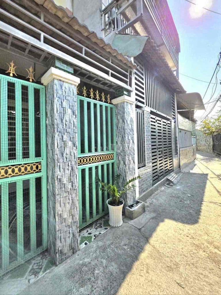 Nhà 3 Tầng 50m2 gồm 4 phòng ngủ sổ hồng riêng Nhà bè - Ảnh 2