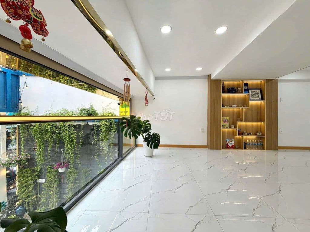 Nhà MT Phan Văn Trị 5m 18m đúc 4 lấu sổ hồng sang tên - Ảnh 2