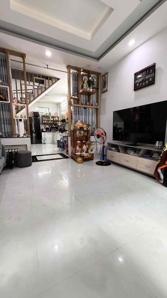 Nhà 3 tầng, 4x10, Liên Khu 45, hẻm 5m thông, shr hoàn công - Ảnh 2