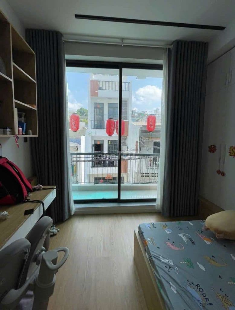 NHÀ LẠC LONG QUÂN 4 X 14M 3 TẦNG ĐÚC HẺM XE HƠI - Ảnh 2