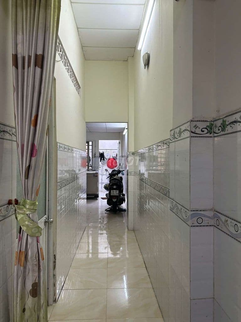 Bán gấp nhà mặt tiền đường. DT 4 x 20m. 2 tầng. Giá chỉ 5.9 tỷ - Ảnh 3