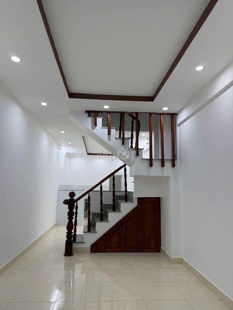 Sieu phẩm 2 tầng DT54 đường xe hơi vị Trí vip ngay vincom quận 9 hiếm - Ảnh 2