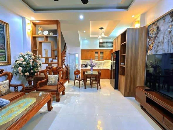 bán nhà 5 tầng gần Ngã tư Chùa Bộc - Ảnh 2
