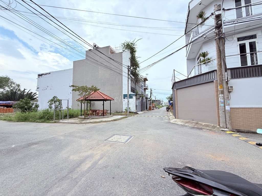 Sở hữu lô góc 2mt,ngay Lã Xuân Oai, cạnh Nguyễn Duy Trinh nhỉnh 6tỷ - Ảnh 3