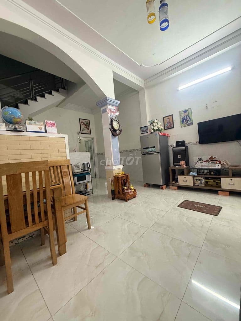 NHÀ 2 TẦNG -SỔ HỒNG RIÊNG -GI’Á 3.69 T’Ỷ Diện tích 5x11 Gồm : 3 p - Ảnh 2