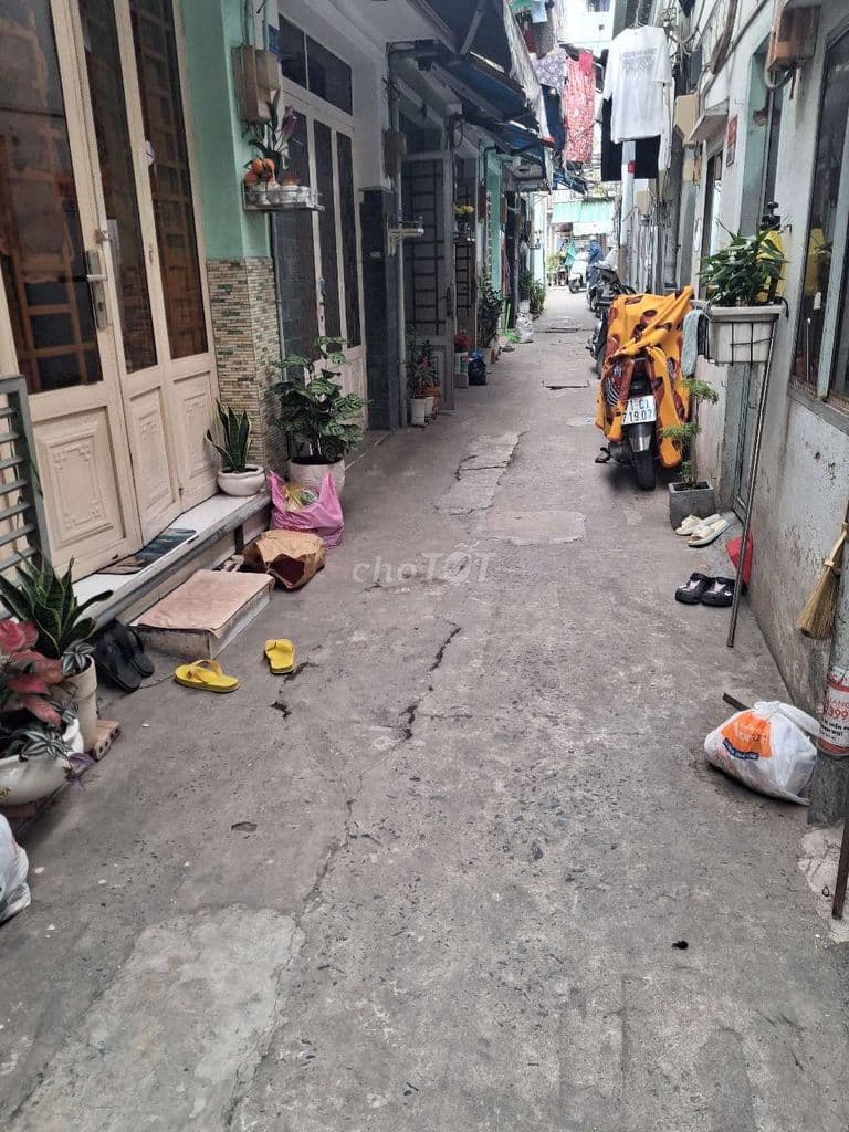 Đang cần bán gấp nhà hẻm 376 đường Huỳnh Tấn Phát phường Tân Thuận Tây - Ảnh 2