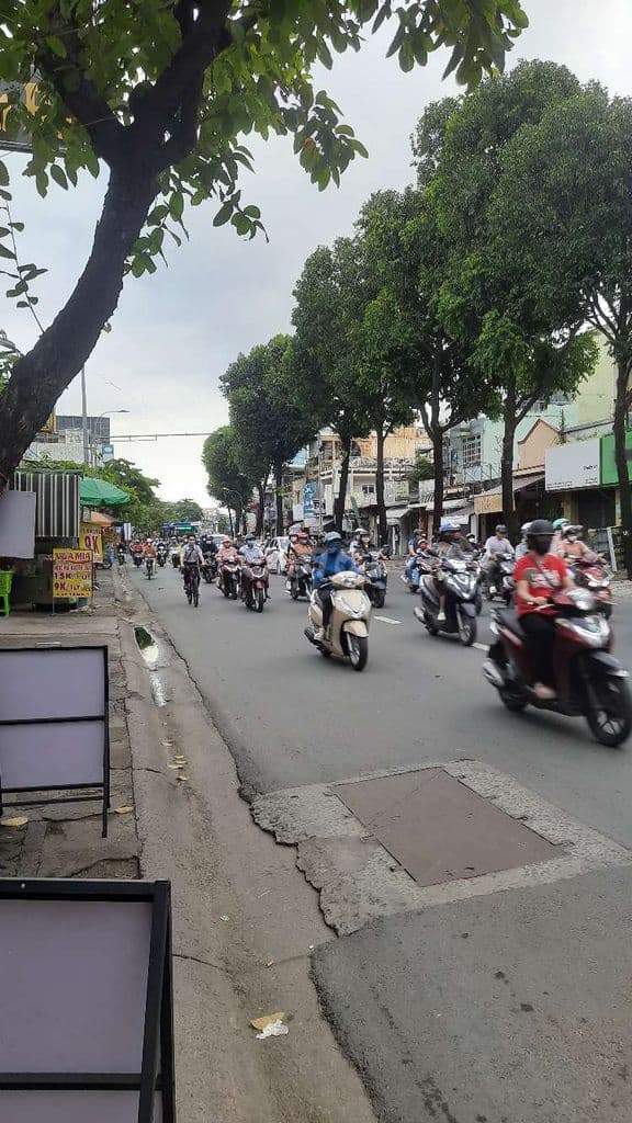 Bán nhà mặt tiền đường nguyễn kiêm