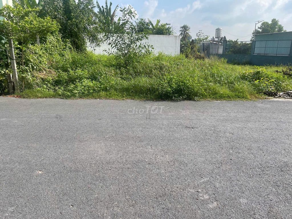 Chính chủ bán Gấp lô đất đường Hồ Văn Tắng giá 1tỷ650 DT 6m x18m -SHR