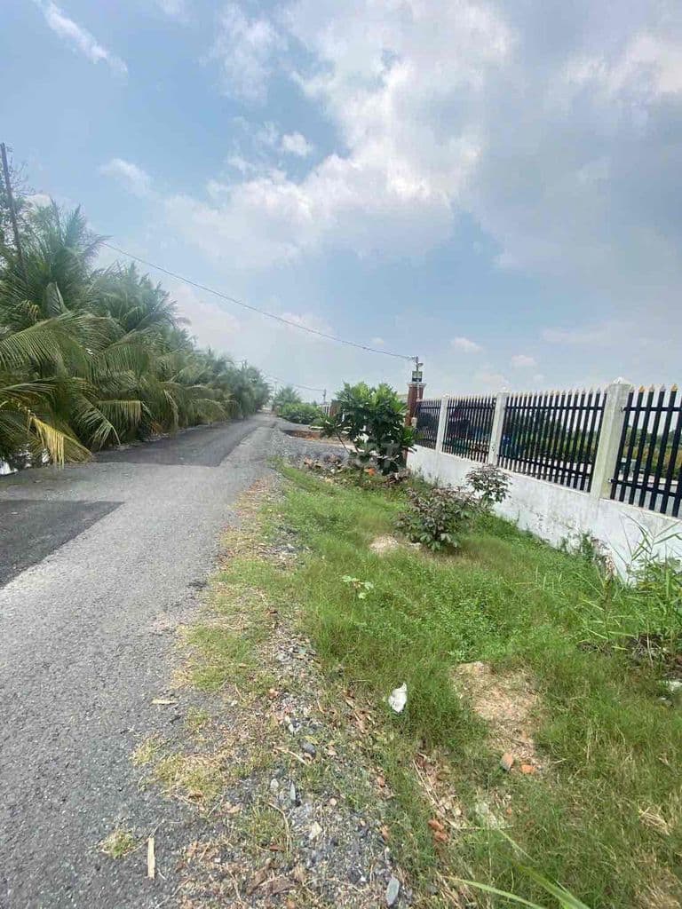 Chủ cần bán rẻ 3000m2 có 300m2 thổ MT Thích thiện Hòa gần vành đai 3