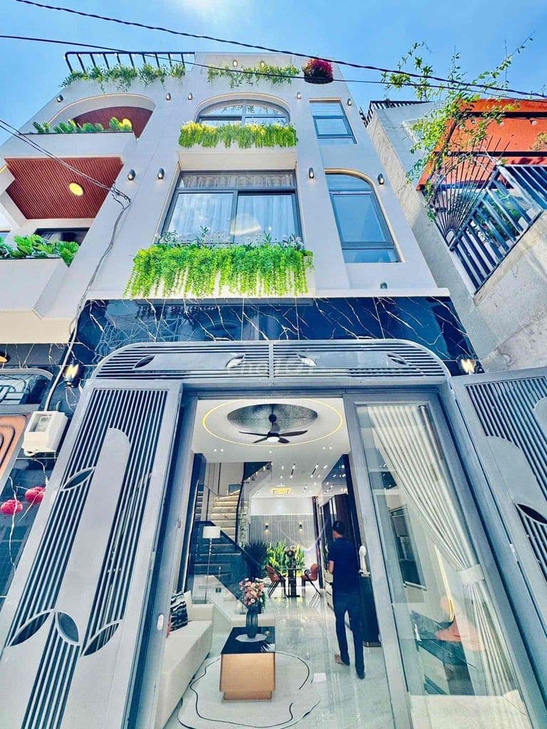 Nhà bán đối diện Vincom 4.25m x 13m đường Phan Văn Trị, P.7, GV