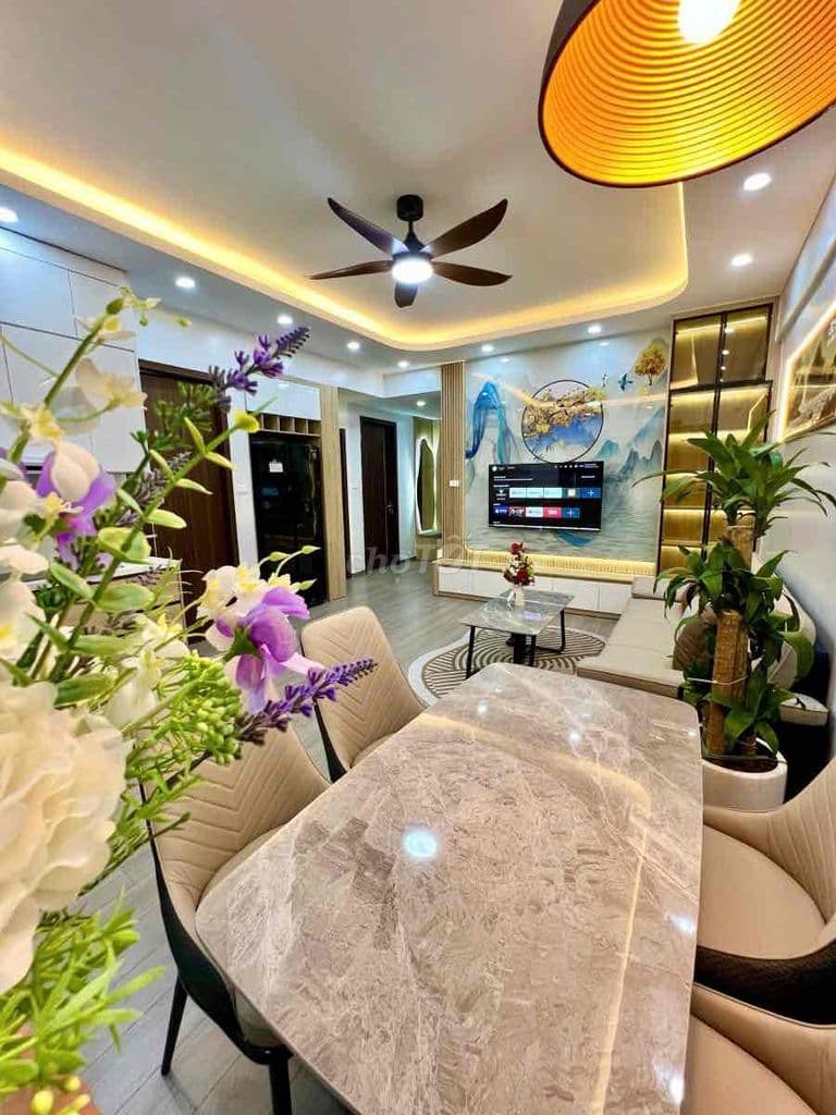 Hơn 5 tỷ có căn CC siêu đẹp Trần Thủ Độ-NT cao cấp-Sổ hồng-88m; 3N;2VS - Ảnh 2