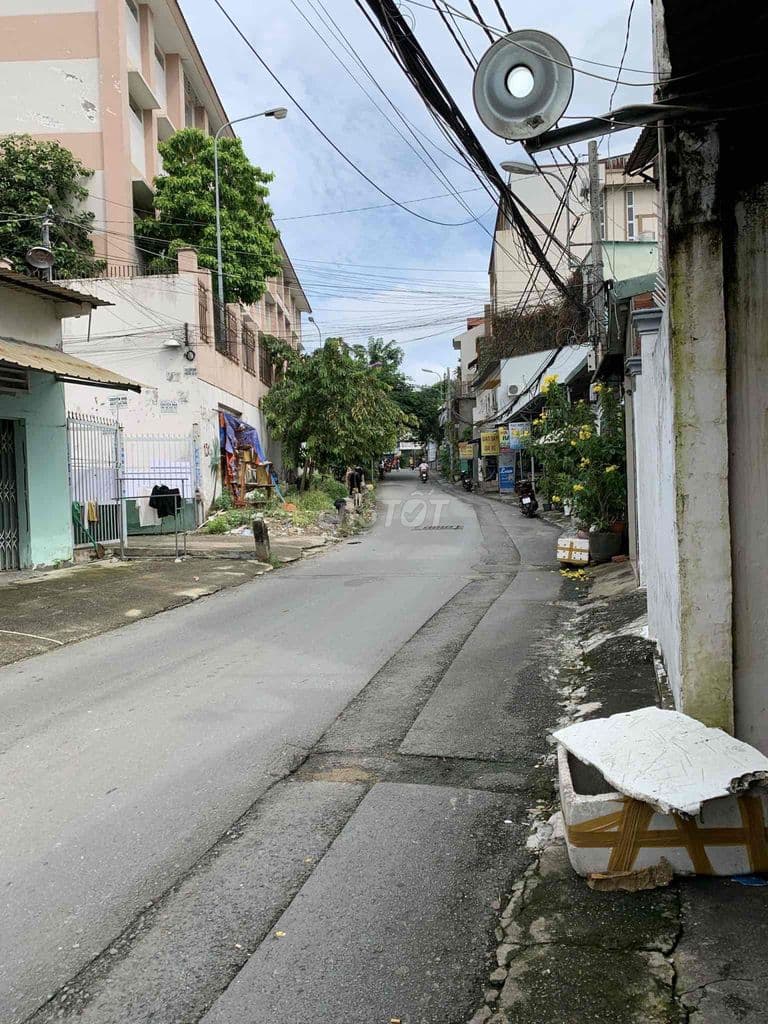 Nhà mặt tiền đường 14. Cạnh bách hoá xanh Đình Phong Phú. 100m2. Tc - Ảnh 2