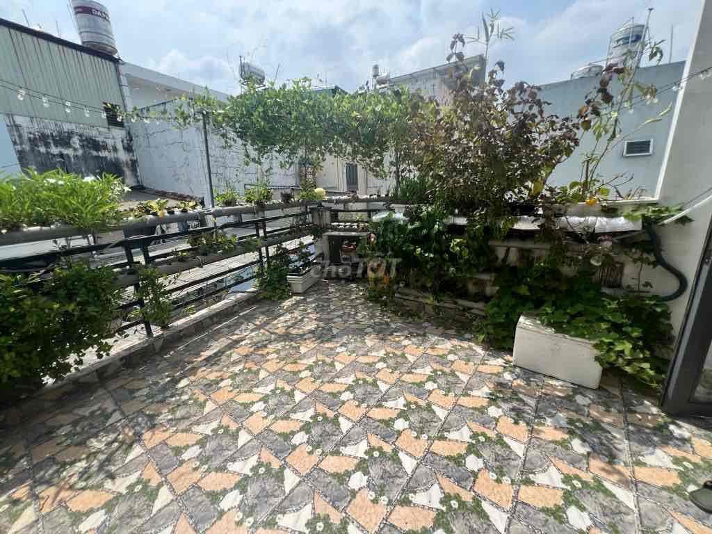 NHÀ CMT8QUẬN 10, DT 4,5x7m, 3 TẦNG ĐÚC BTCT chắc chắc giá 3,95 tỷ (tl) - Ảnh 2