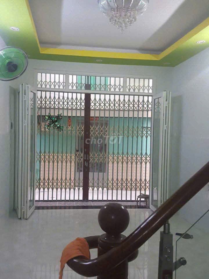 Nhà chính chủ BÁN GẤP 2 lầu hẻm Âu Cơ P.16, Tân Bình Giá 3,160Tr(TL) - Ảnh 2