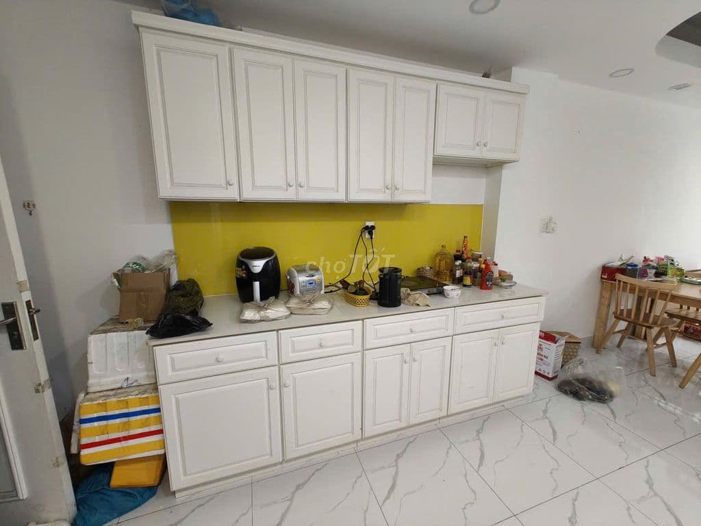 Bán chung cư Phan Văn Trị 2PN 2WC, thang máy, nhà đẹp 2,99tỷ