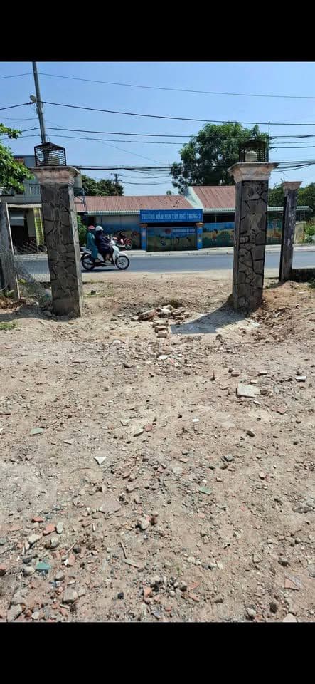 Đất Thổ Cư Chủ Ngộp Cần Bán Gấp Mặt Tiền Đường Nguyễn Thị Lắng