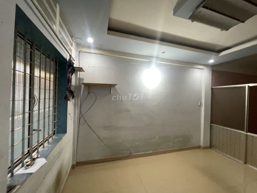 Bán chung cư Trần Quang Diệu Q3 DT 43,6 m2 có gác, 1PN, hướng Nam - Ảnh 2