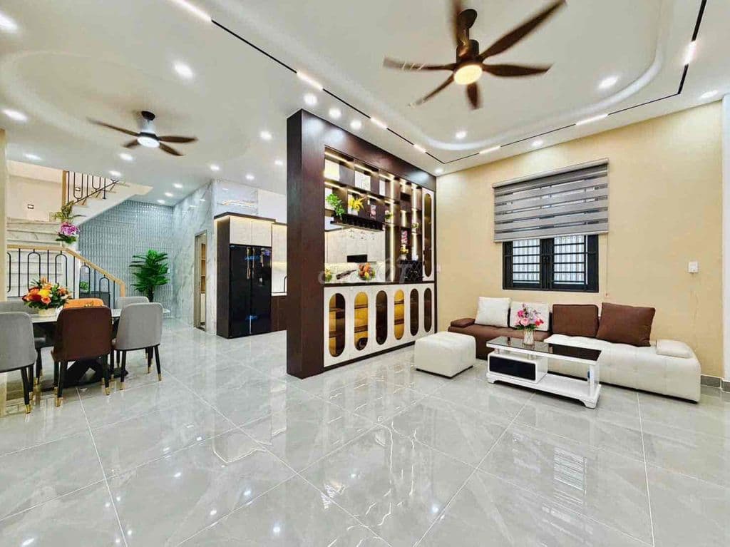 Diện tích 90m đất ngang 6,5m có 5 phòng ngủ rộng ngay Quang Trung p8 - Ảnh 3