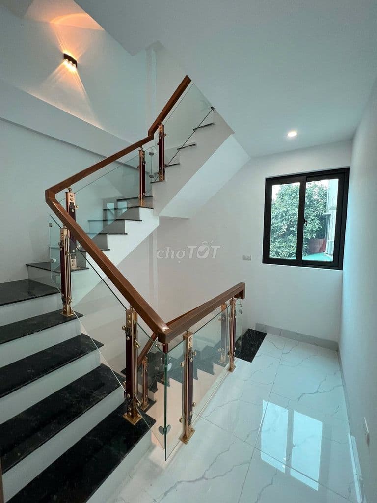 bán nhà ngõ 180 tây mỗ lô góc 5 tầng - Ảnh 2
