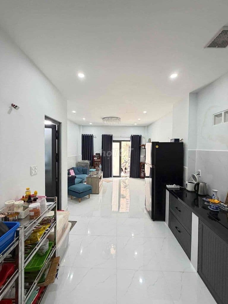 NGAY SÁT HÀNG XANH - GẦN CHỢ BÀ CHIỂU - TIỀM NĂNG AN CƯ