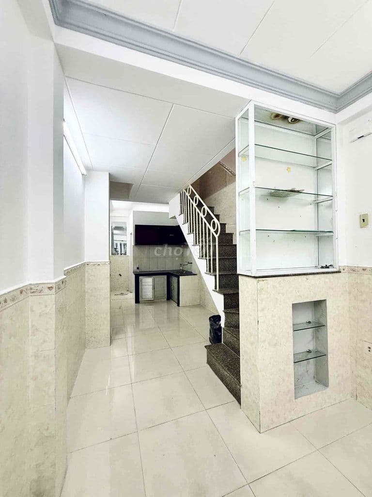 Nhà 3 Tầng Tân Bình sát Quận 10 giá 5 tỷ - Ảnh 3