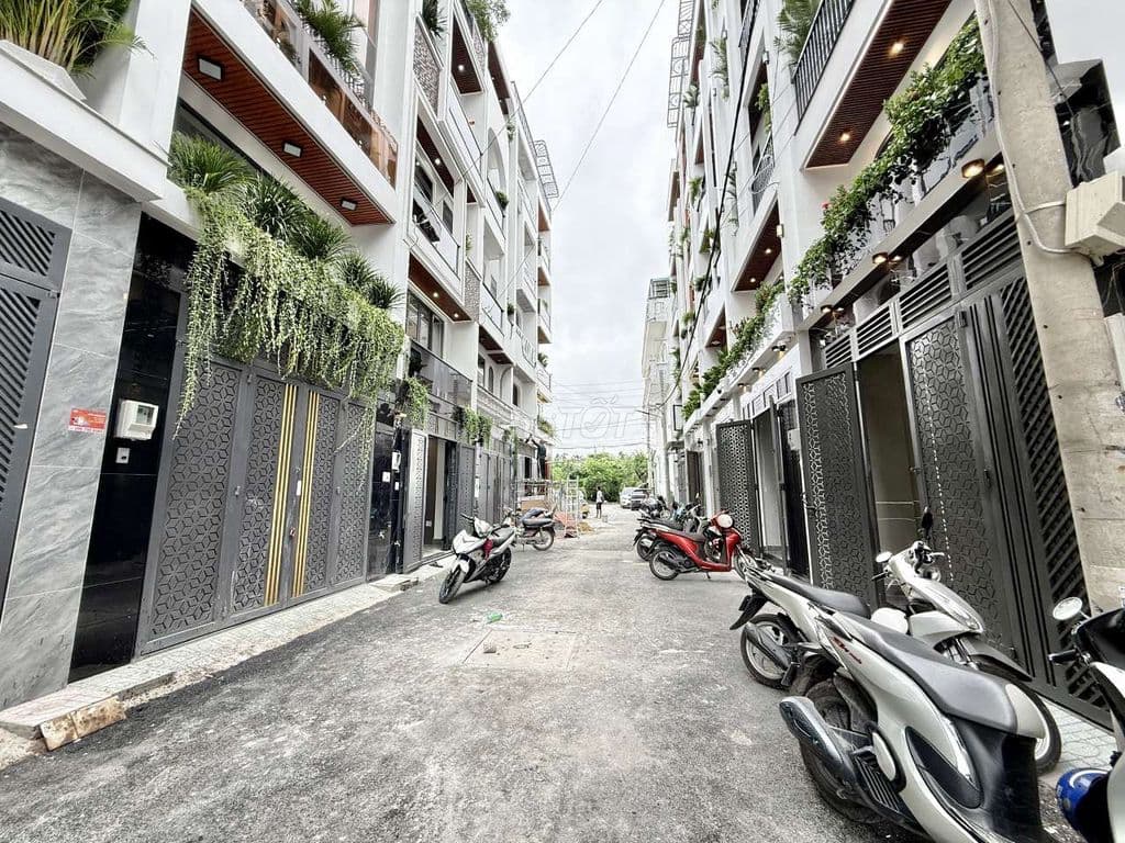 Nhỉnh 6 tỷ Siêu phẩm 4 tầng Full Nội Thất Đường Thạnh Xuân 25 - Ảnh 3