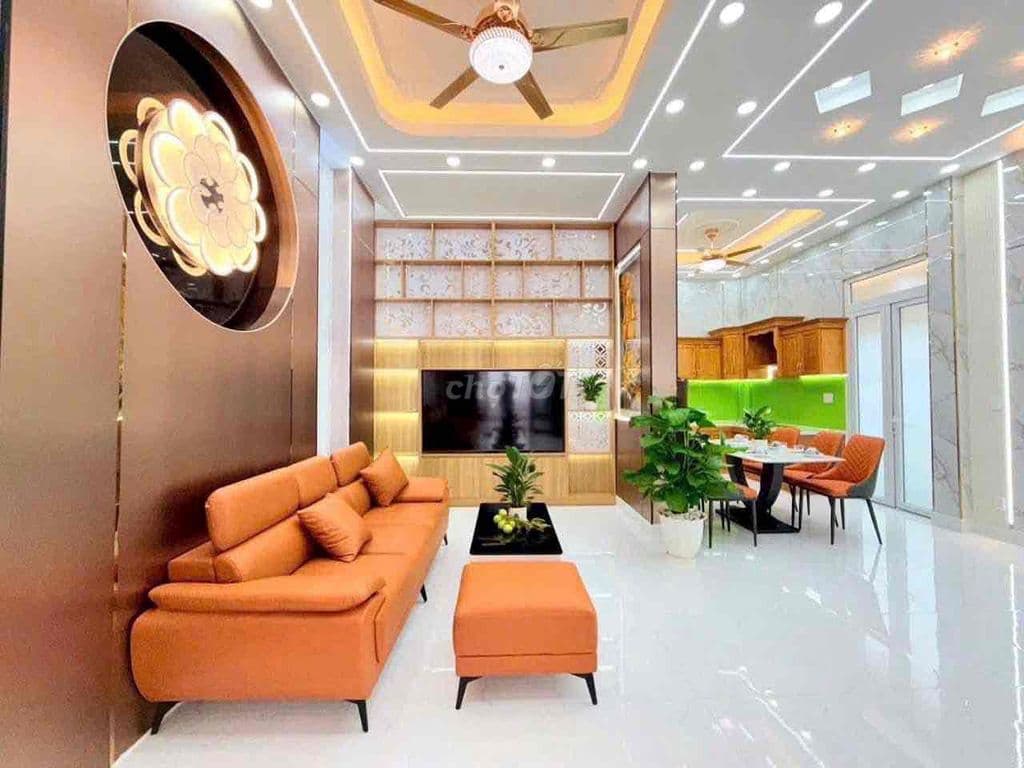 CẦN TIỀN HẠ 500 TRIỆU. BIỆT THỰ MINI 8 X 13. ĐÚC 1 LẦU 4PN. 3TOLET - Ảnh 2